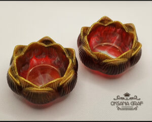 Dekoration und Deko Ideen aus Epoxidharz: Lotus Form Teelichthalter, rot gold Farbe, Blumen form, Aromatherapie